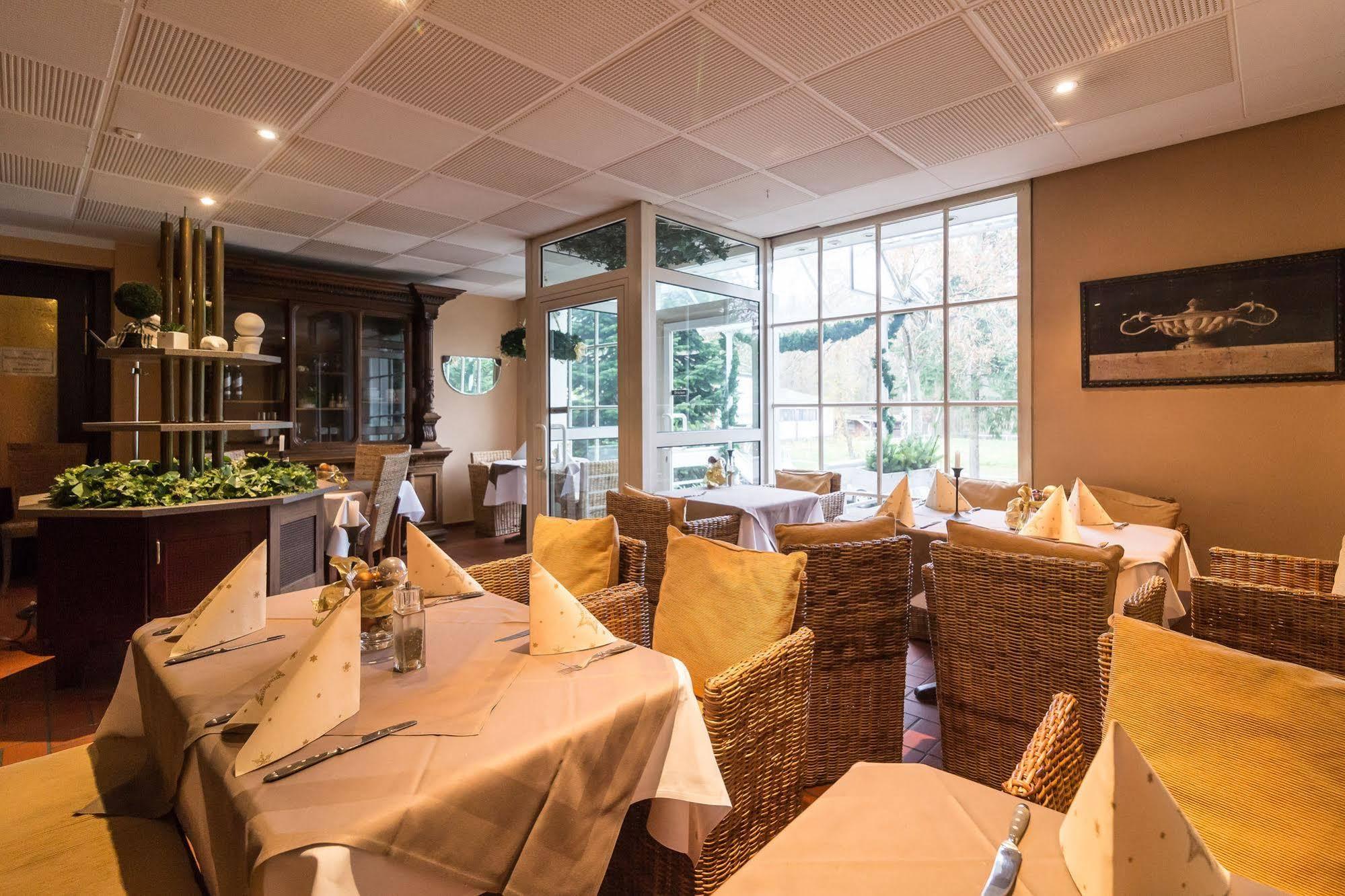 Thermen Hotel & Restaurant Bad Soden Bad Soden am Taunus Extérieur photo